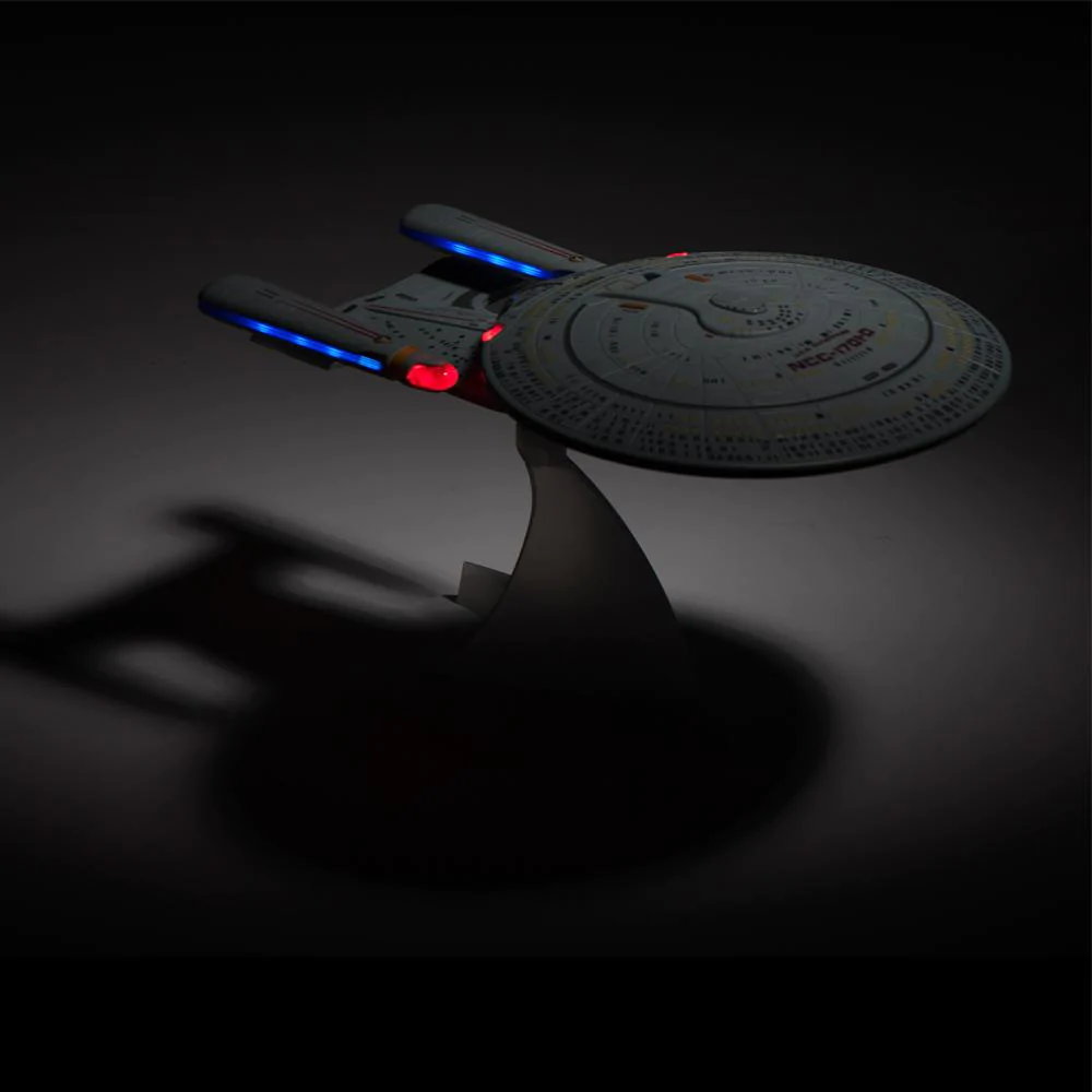 Star Trek: The Next Generation U.S.S. Enterprise NCC-1701-D en haut-parleur Bluetooth¬æ avec machine de sommeil, LED et effets sonores