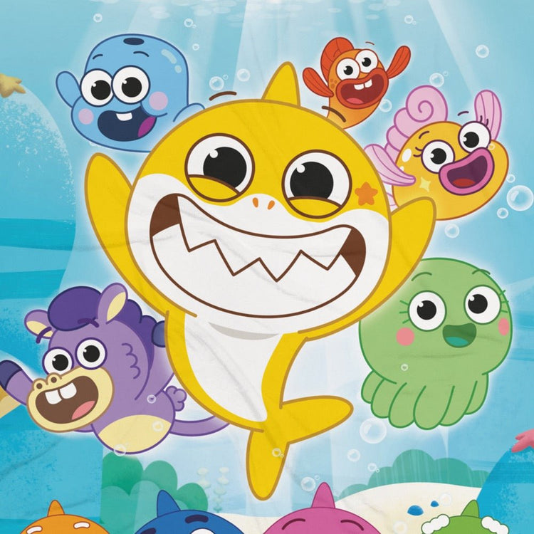 Baby Shark Undersea World Throw Blanket – Paramount Shop