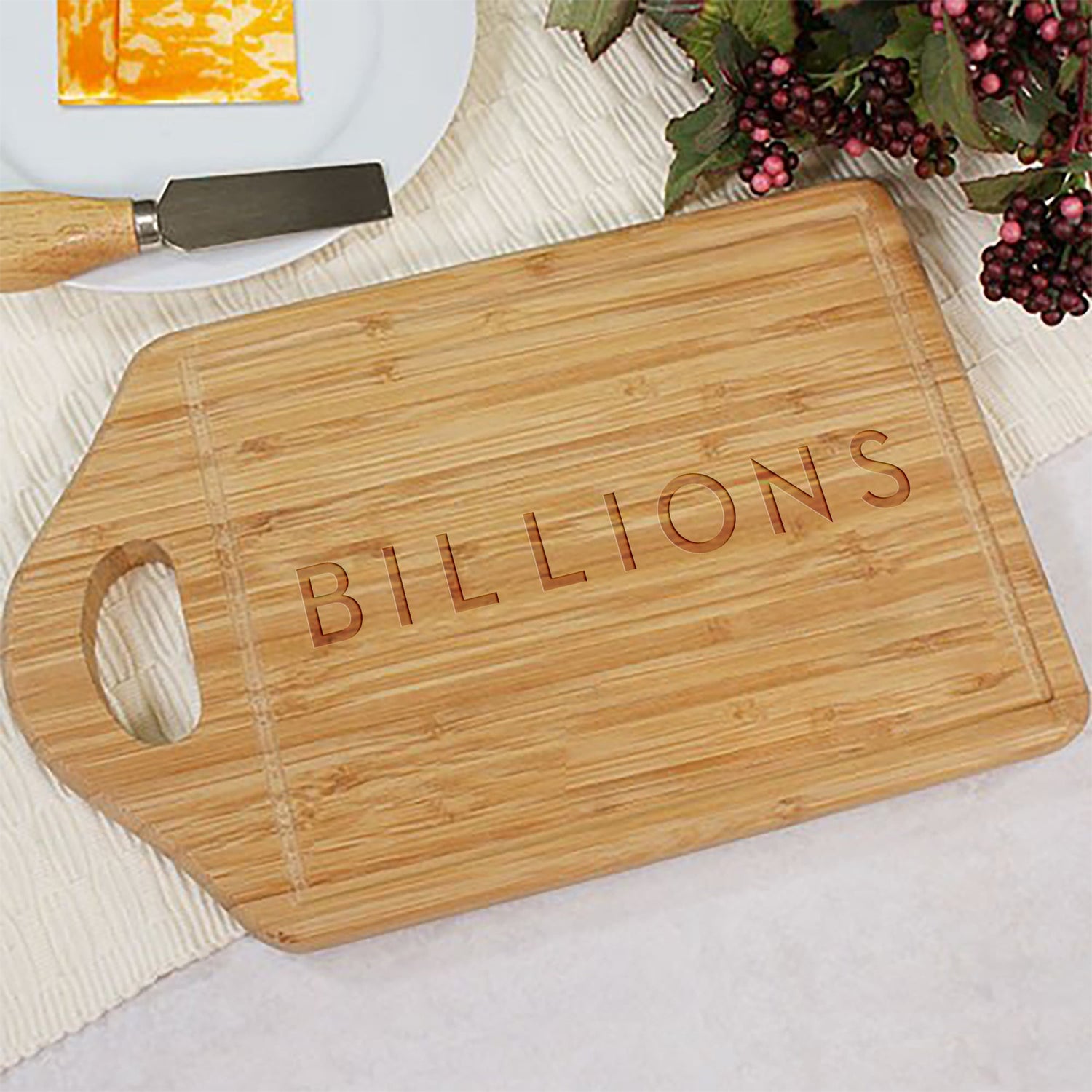 Billions Logo Lasergraviertes Schneidebrett aus Bambus – Paramount Shop