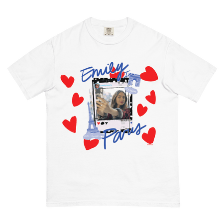 Emily in Paris Comfort Colors T-Shirt Selfie - Paramount Shop