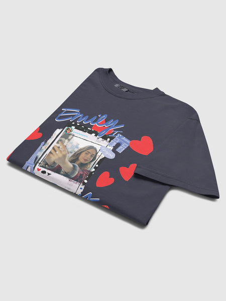 Emily in Paris Comfort Colors T-Shirt Selfie - Paramount Shop