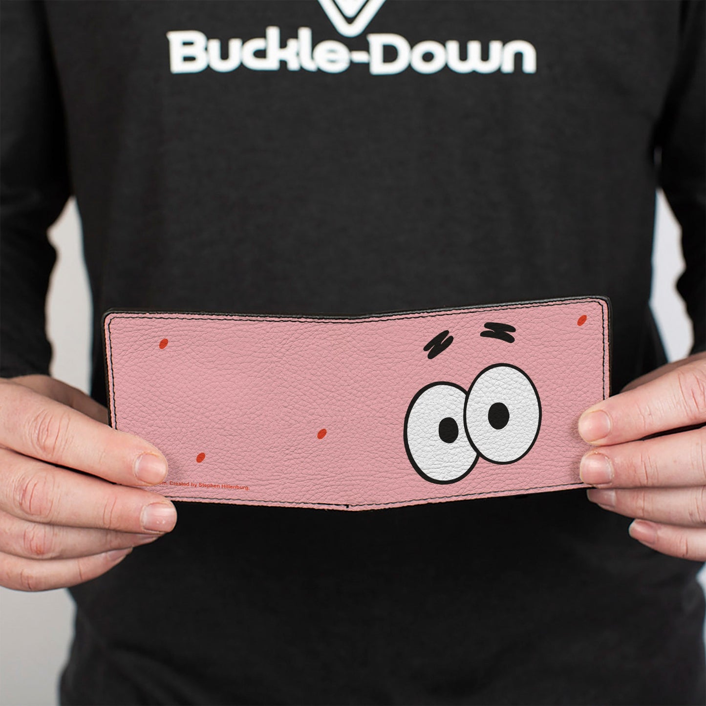 SpongeBob SquarePants Bi - Fold Wallet Patrick Starfish Eyes Close - Up Pink - Paramount Shop