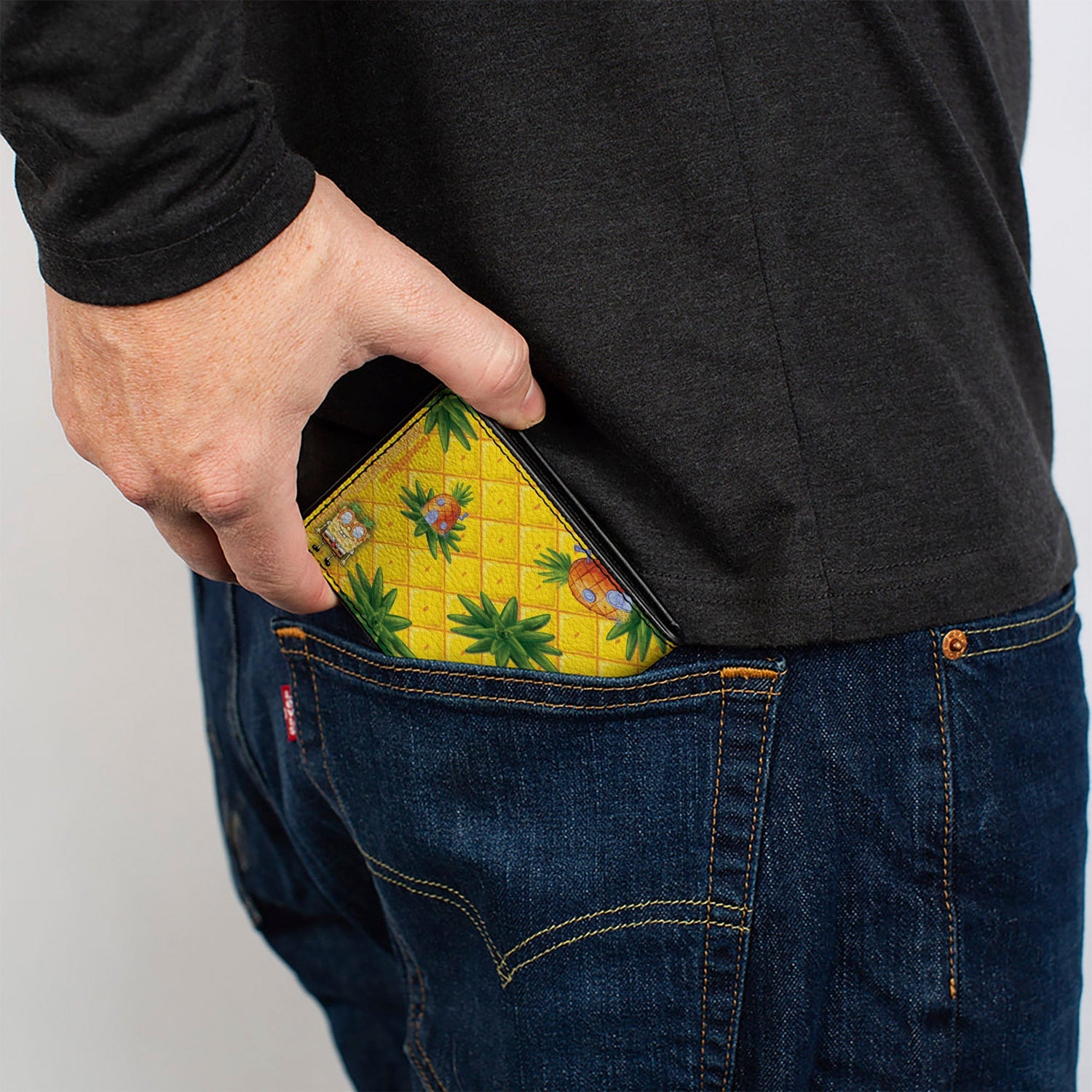 SpongeBob SquarePants Bi - Fold Wallet SpongeBob & Patrick Starfish Pose Pineapple Gold Vegan Leather. - Paramount Shop