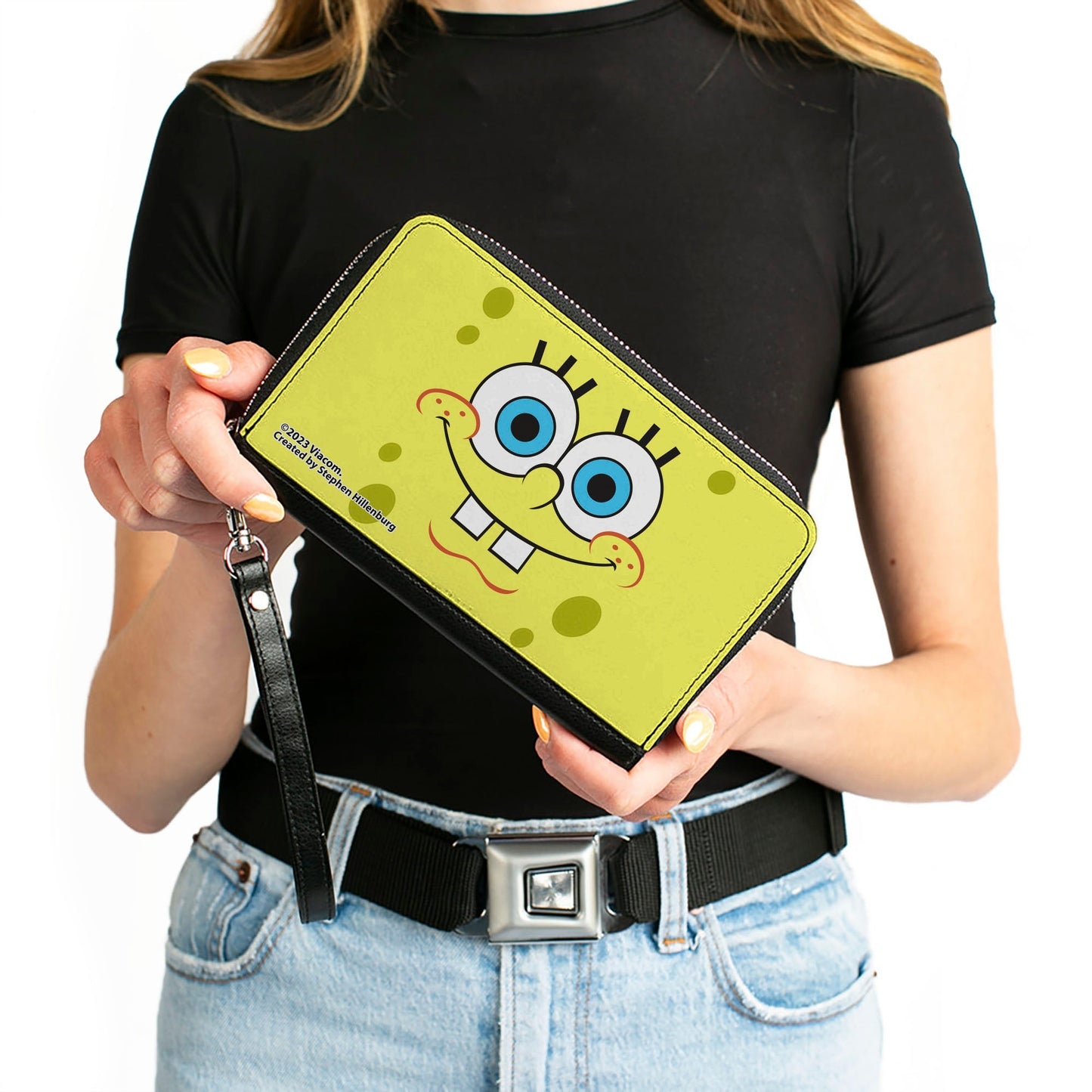 SpongeBob SquarePants Wallet Face Close - Up Zip Around Yellow - Paramount Shop