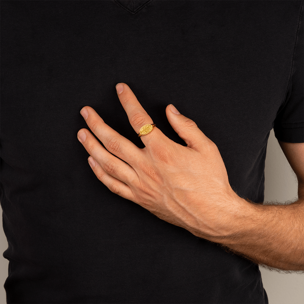 Survivor 50th Season Signet Ring - Paramount Shop