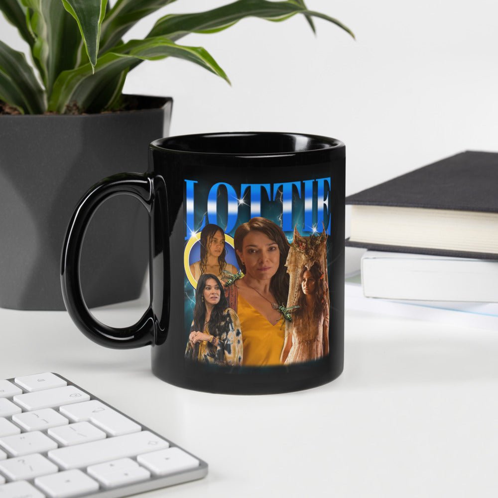Yellowjackets Lottie Heartthrob Black Glossy Mug - Paramount Shop