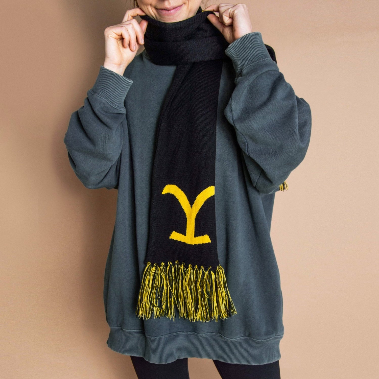 Yellowstone Dutton Ranch Logo Scarf - Paramount Shop