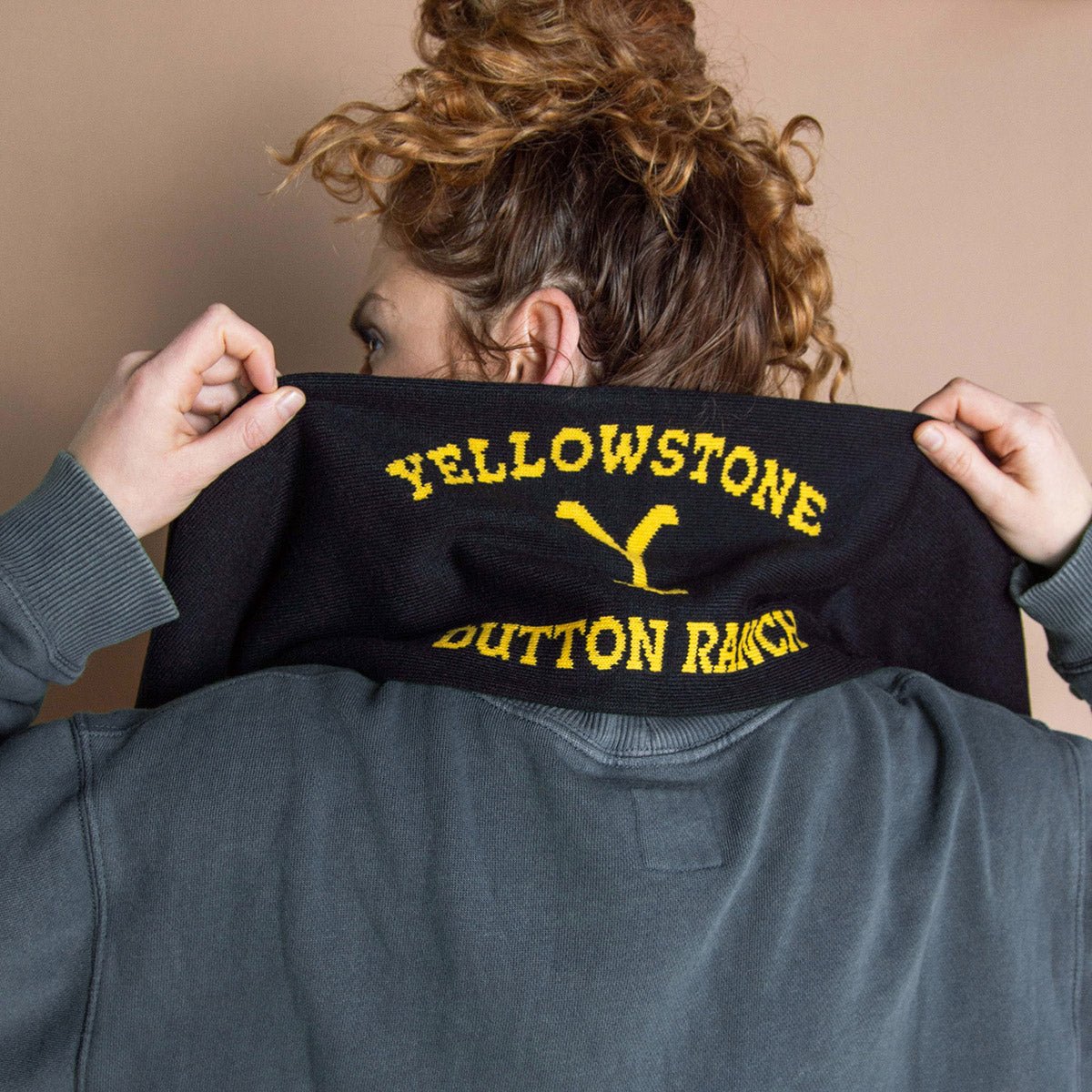 Yellowstone Dutton Ranch Logo Scarf - Paramount Shop