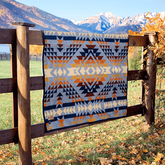 Yellowstone Exclusive Pendleton Blanket – Paramount Shop